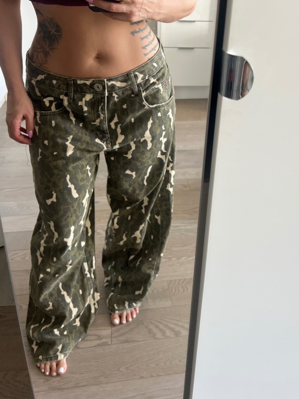 Low rise baggy camo jeans